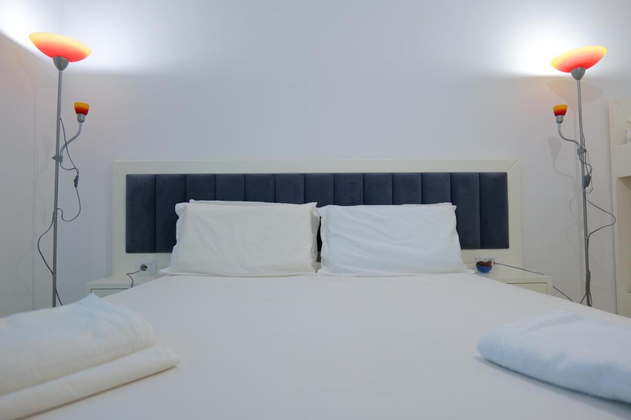 Davide Rooms Sarandë Exteriör bild