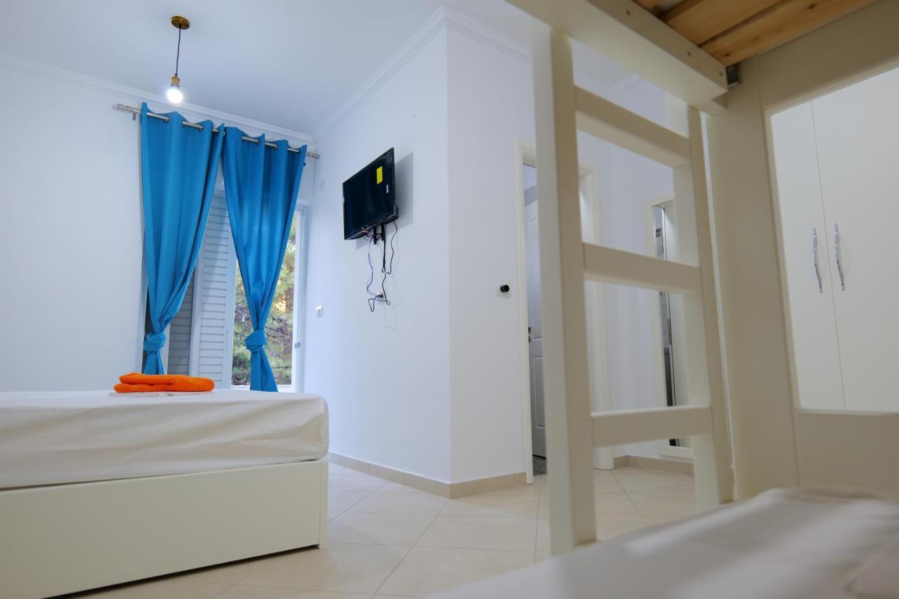 Davide Rooms Sarandë Exteriör bild
