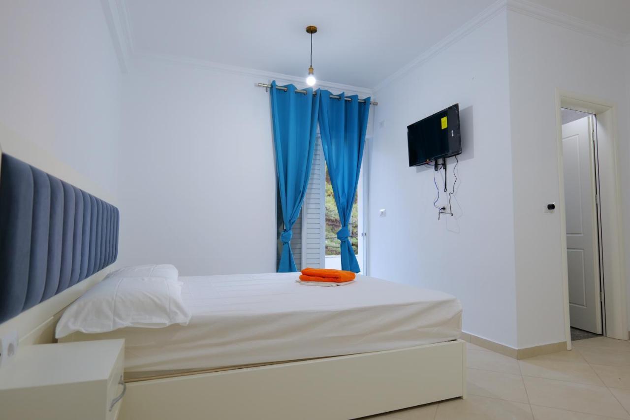 Davide Rooms Sarandë Exteriör bild