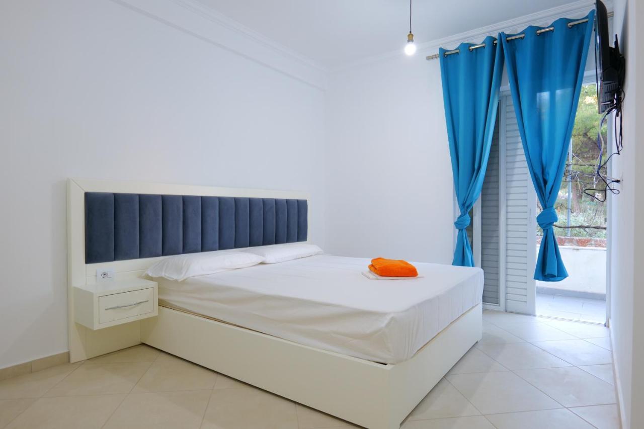 Davide Rooms Sarandë Exteriör bild