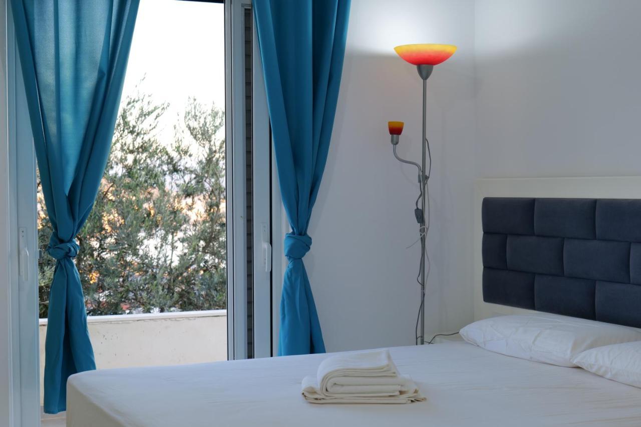 Davide Rooms Sarandë Exteriör bild