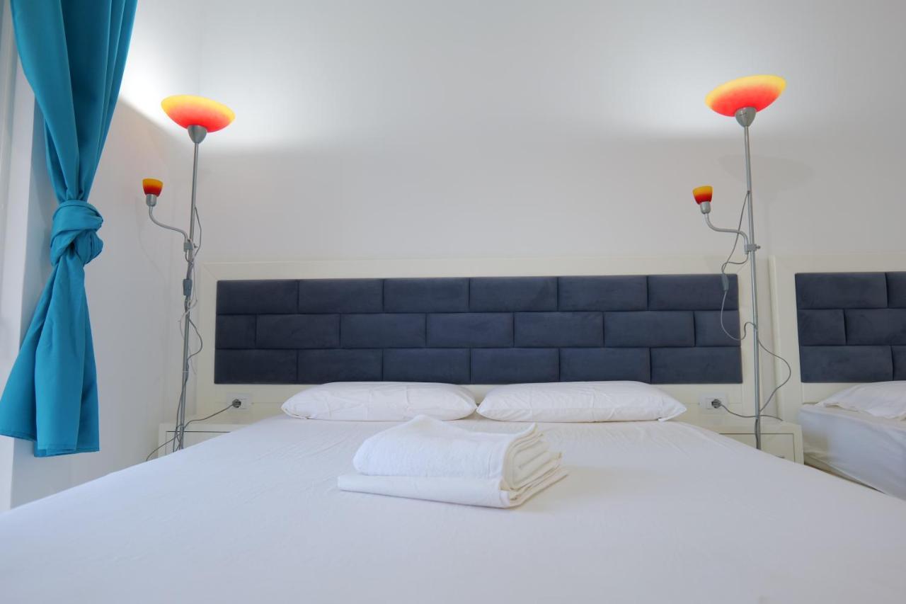 Davide Rooms Sarandë Exteriör bild