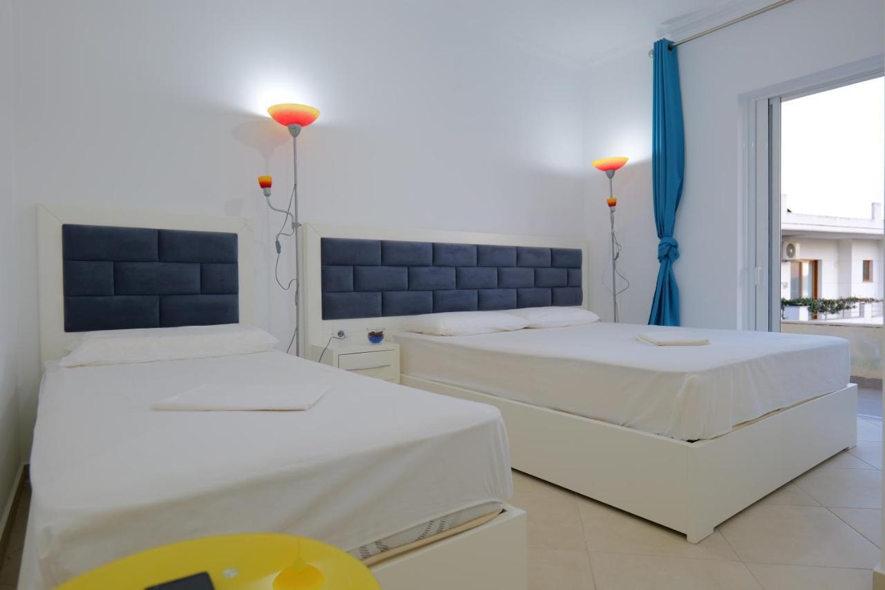 Davide Rooms Sarandë Exteriör bild