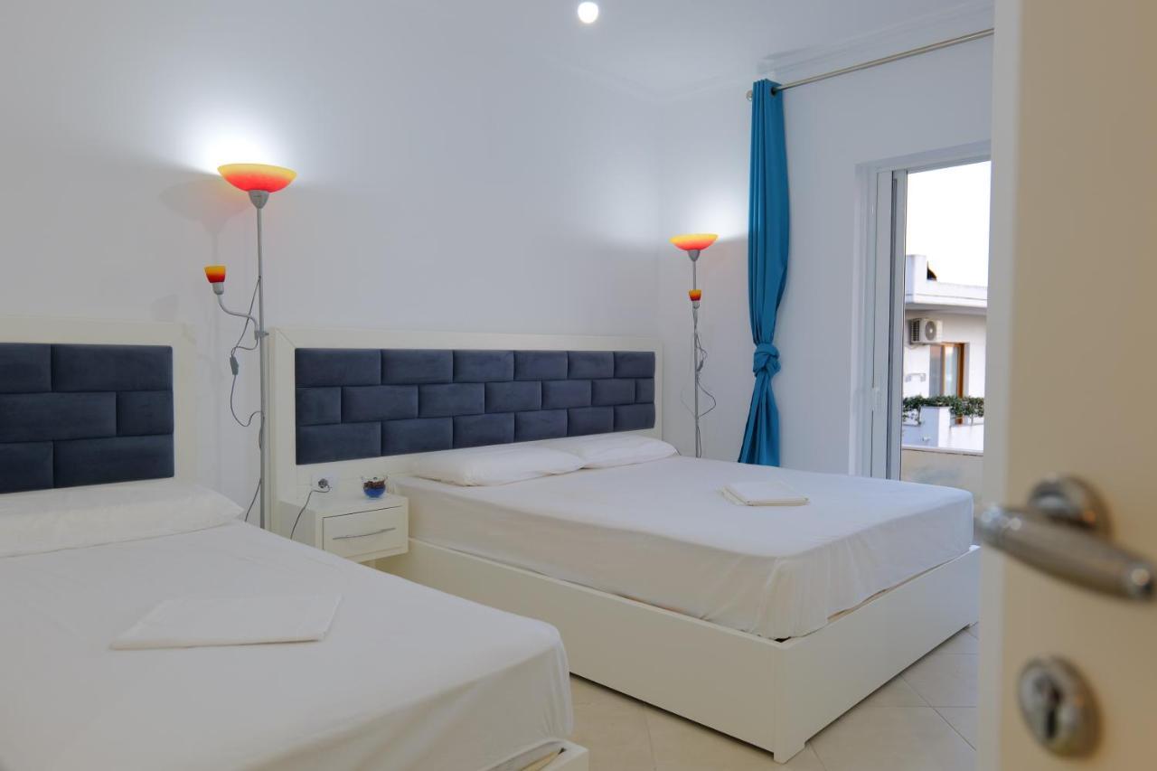 Davide Rooms Sarandë Exteriör bild